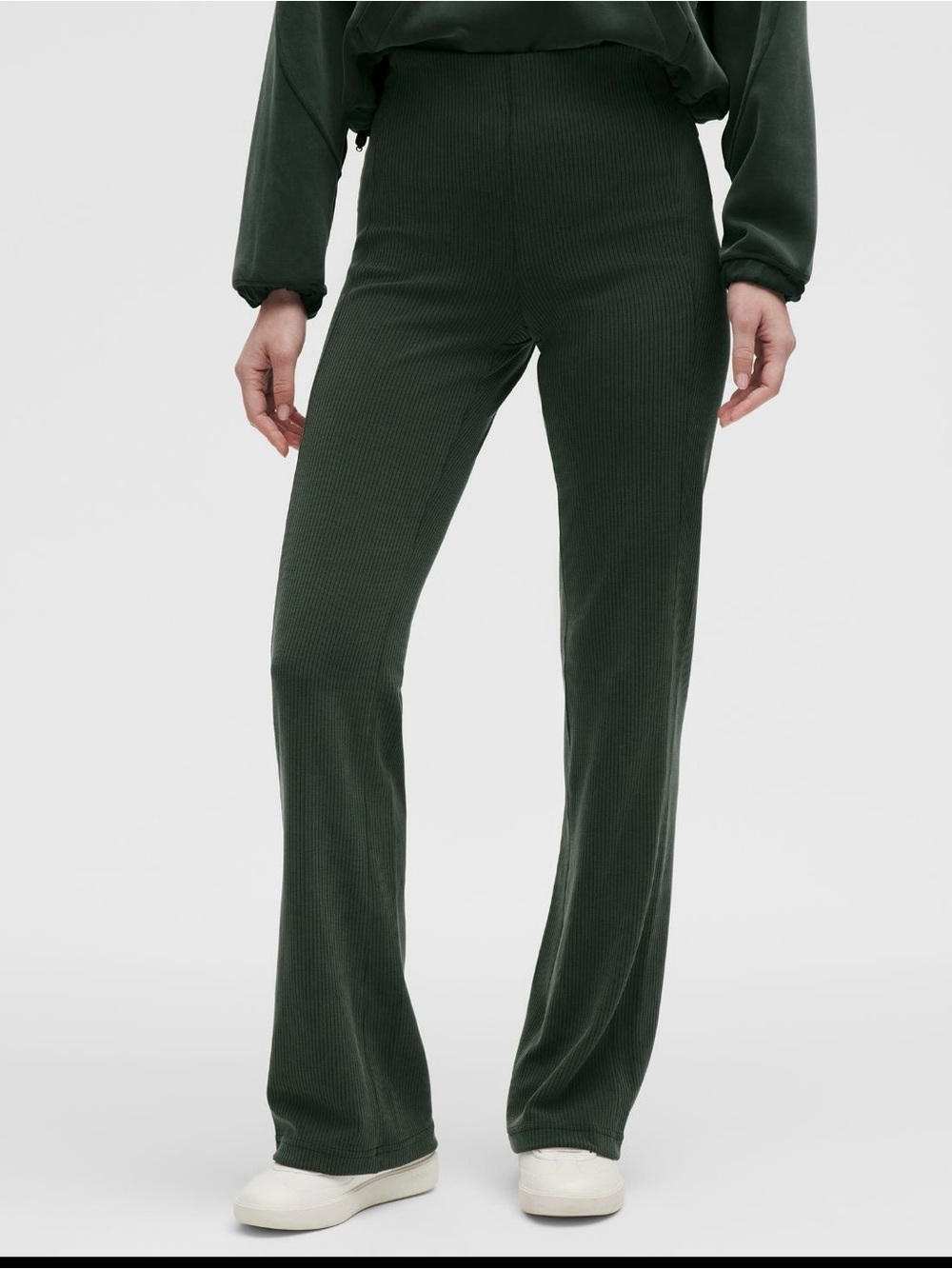Lululemon ribbed softstreme flared pant regular black size 8